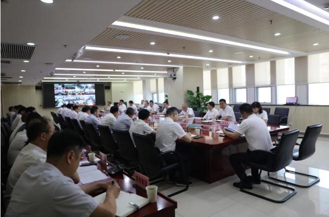 喜获一批全市突出单位和个人，，，，，，来给武汉城投清静生产事情点个赞！-集团动态-武汉城投集团 