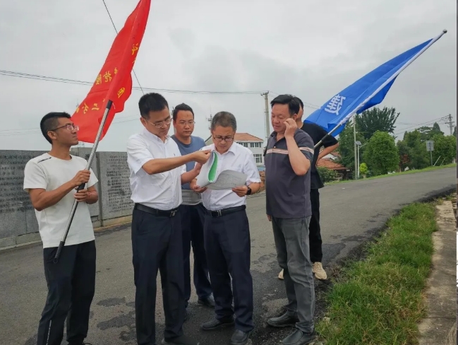 喜获一批全市突出单位和个人，，，，，，来给武汉城投清静生产事情点个赞！-集团动态-武汉城投集团 